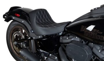 Drag solo seats for Softail